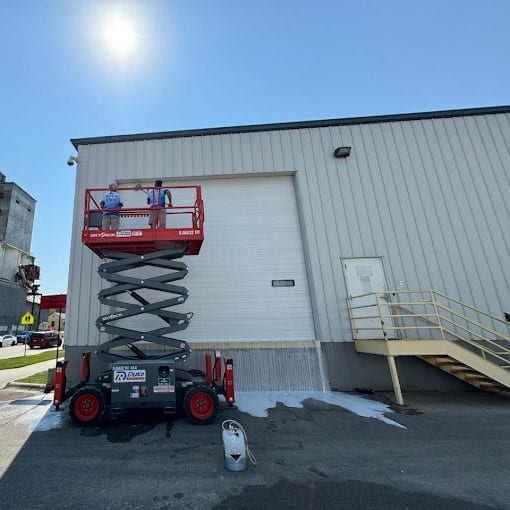 Low pressure house washing